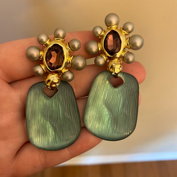 1 LEFT! Inventing Anna Pearly Earrings ✨ - Picture 6 of 8